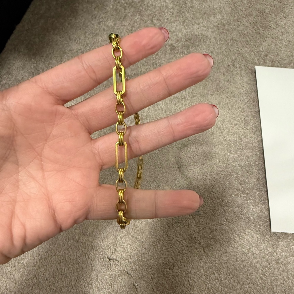 Gold Colored Chain Necklace - Picture 2 of 3